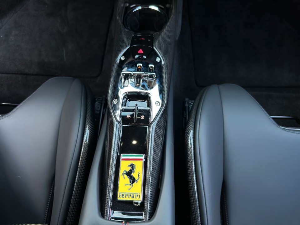 Ferrari 296 GTB - foto 17