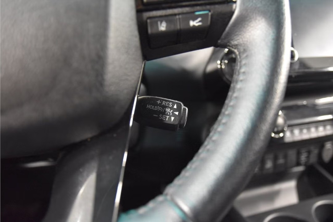 Toyota Hilux Invincible 2.8D - foto 13