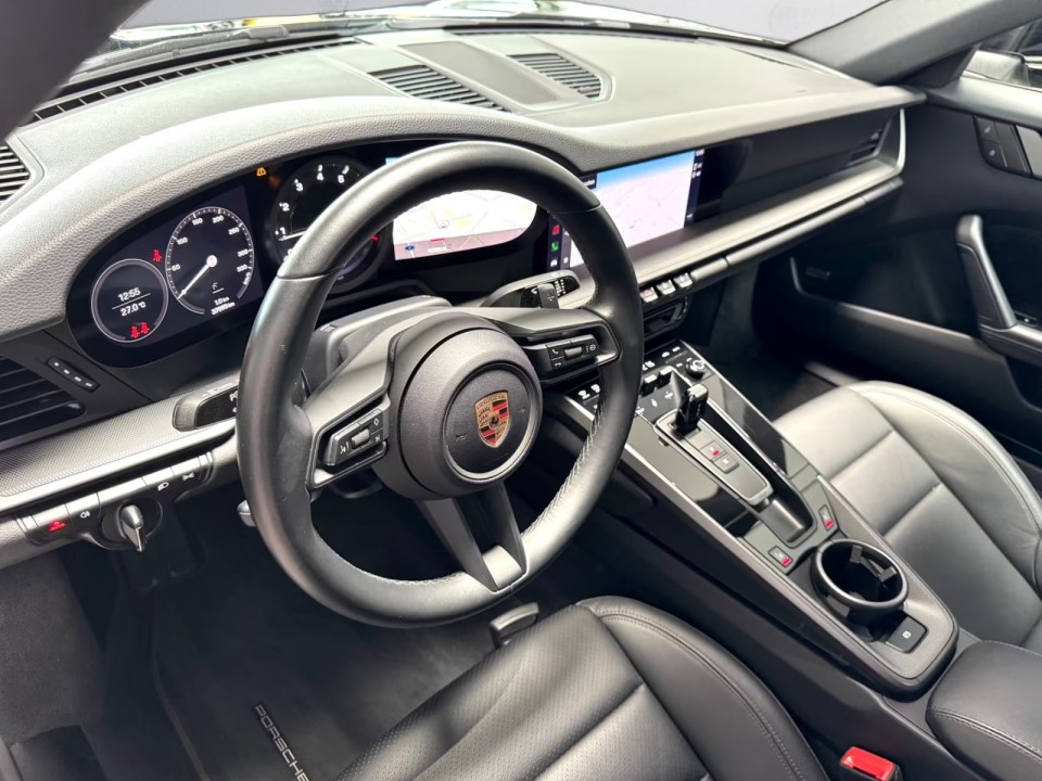Porsche 911 Carrera - foto 12