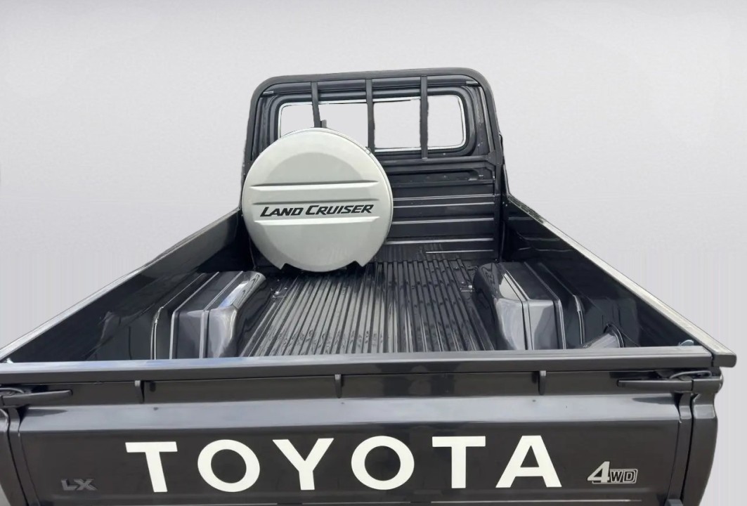 Toyota Land Cruiser GDJ (3)