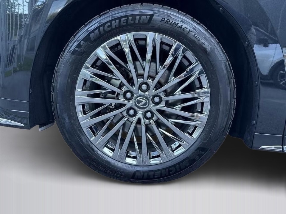 Lexus LM 350h AWD - foto 18
