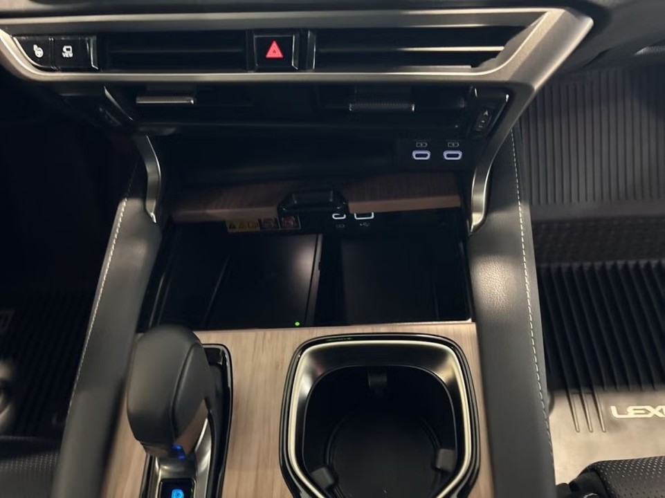Lexus Seria RX 450h+ AWD Luxury Line - foto 25