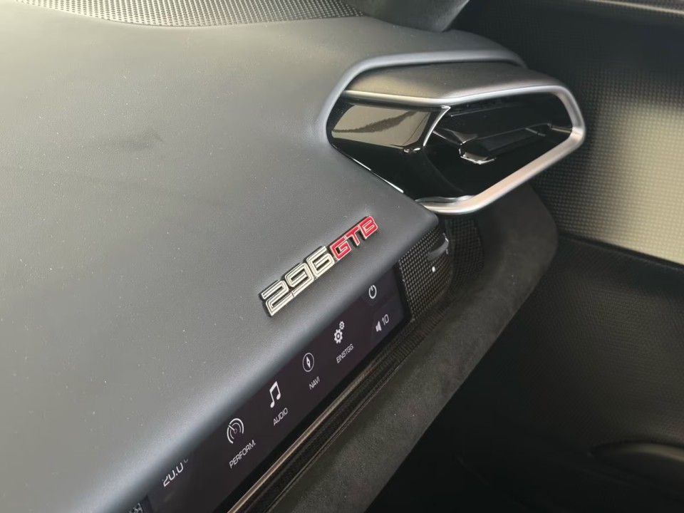 Ferrari 296 GTB - foto 18