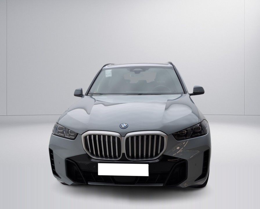 BMW X5 xDrive50e M-Sport (2)