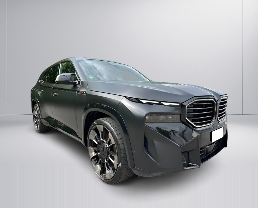 BMW XM Label Red