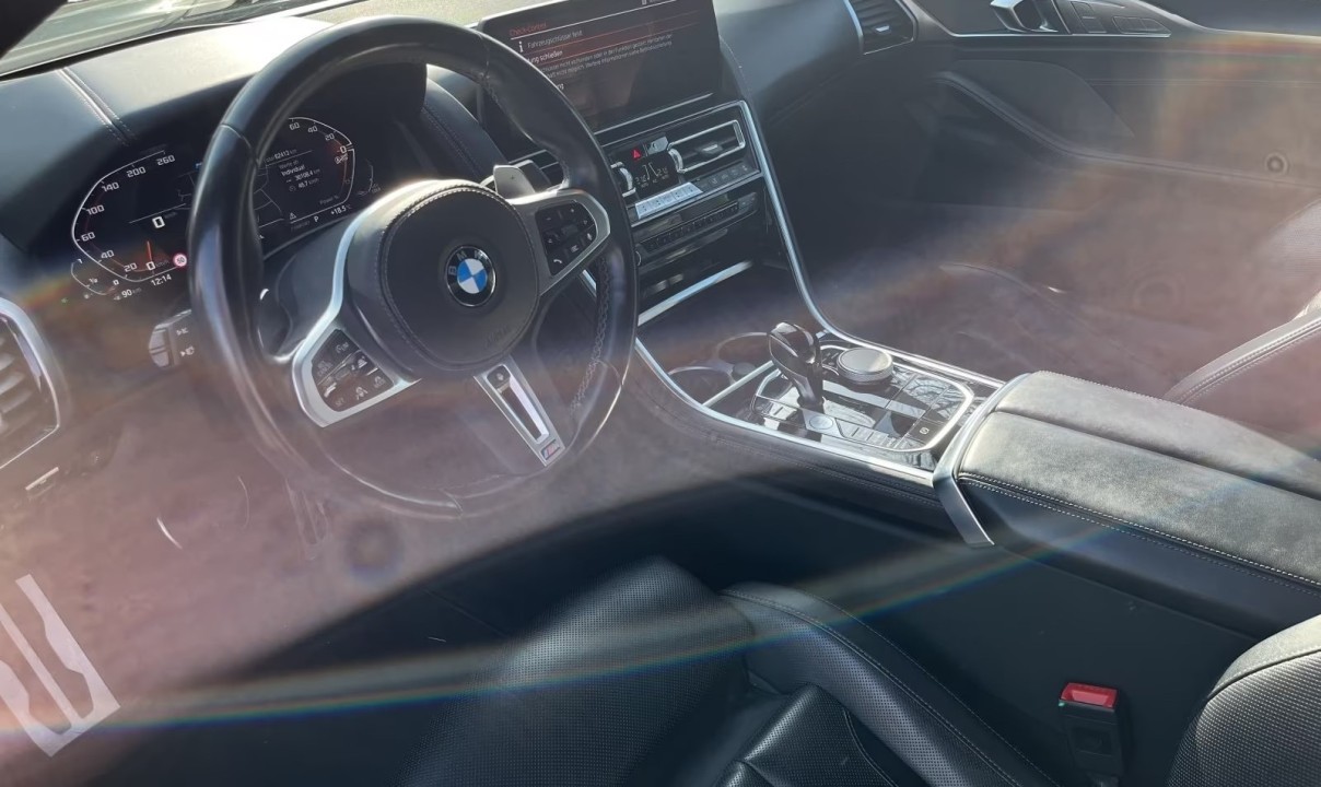 BMW Seria 8 M850i Coupe - foto 6