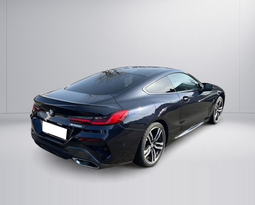 BMW Seria 8 M850i Coupe (3)