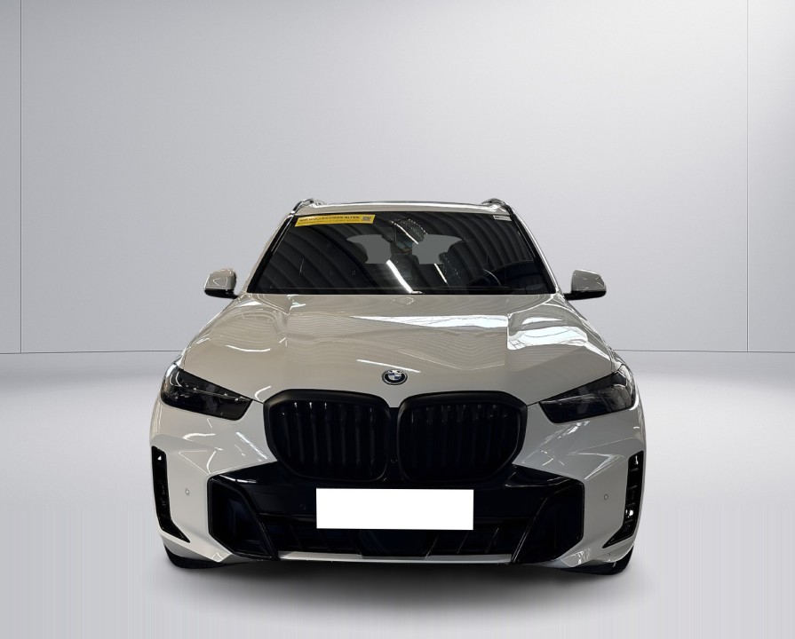 BMW X5 xDrive50e M-Sport (2)