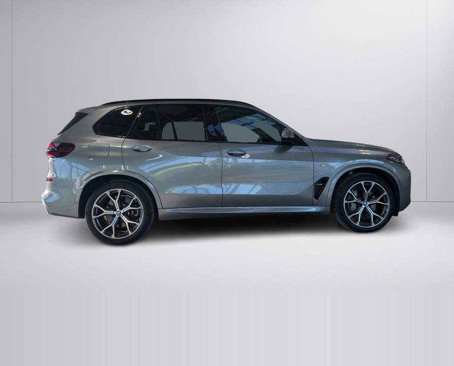 BMW X5 xDrive50e M-Sport (2)