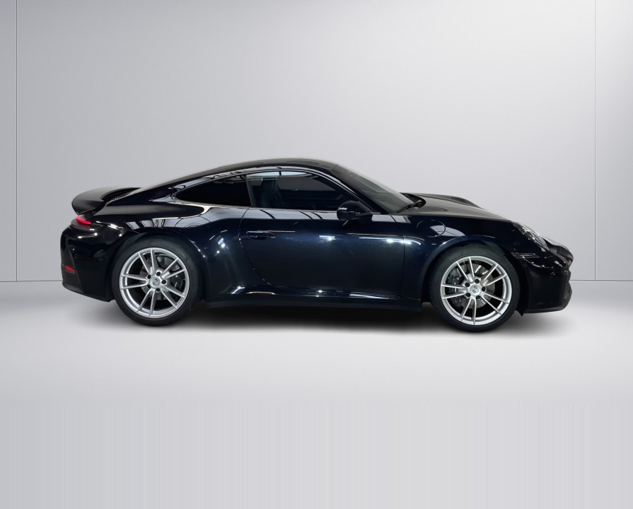 Porsche 911 Carrera (2)