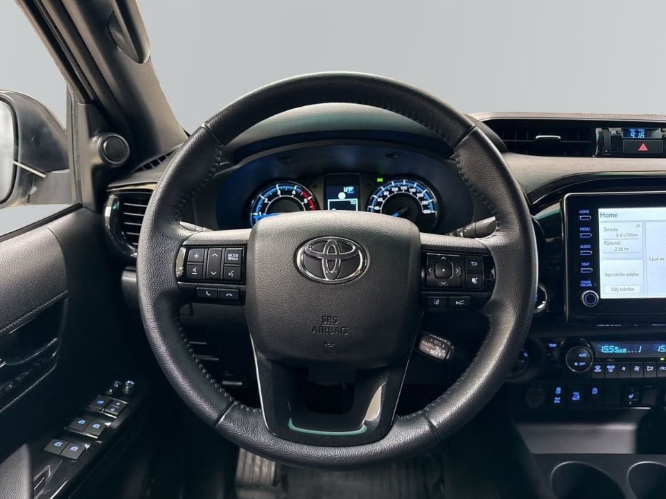 Toyota Hilux Invincible - foto 9