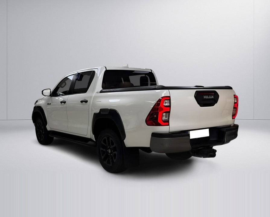 Toyota Hilux Invincible (4)
