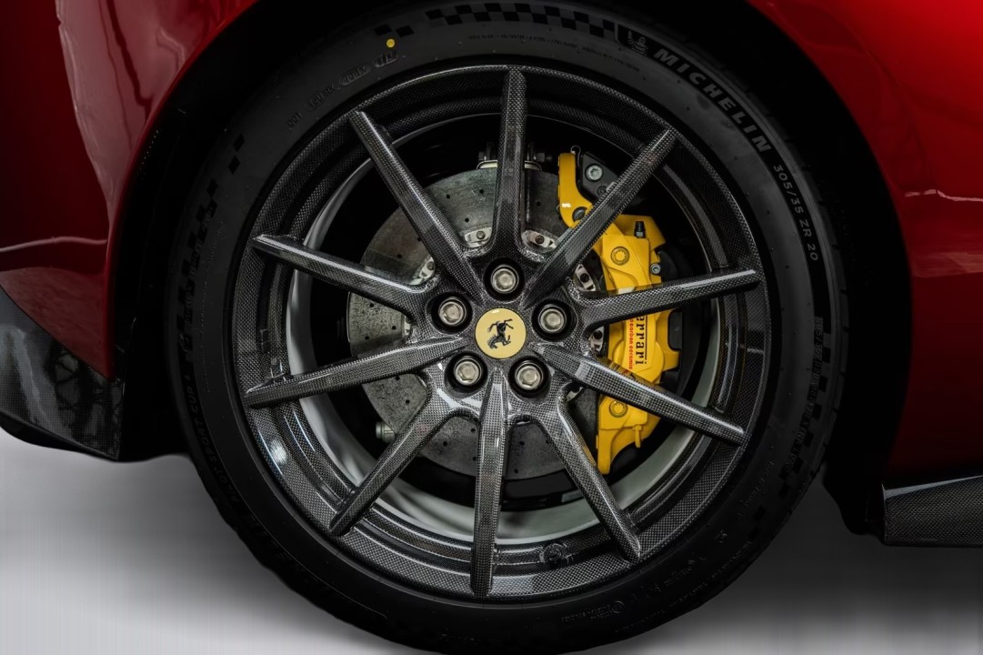 Ferrari 296 GTB - foto 33