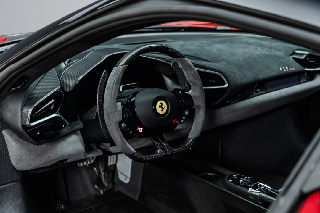 Ferrari 296 GTB - foto 9