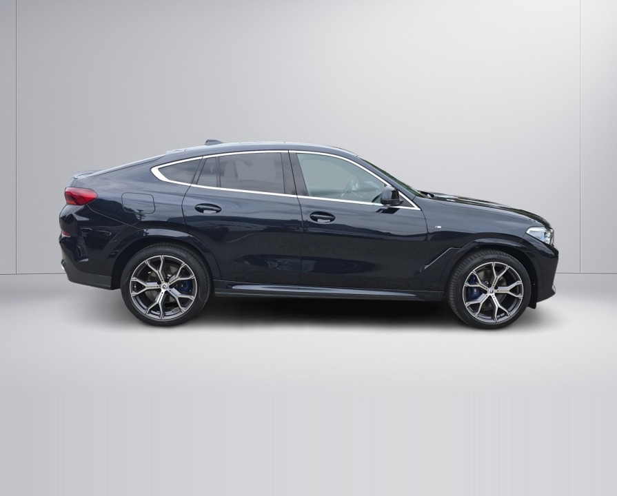 BMW X6 xDrive30d (2)