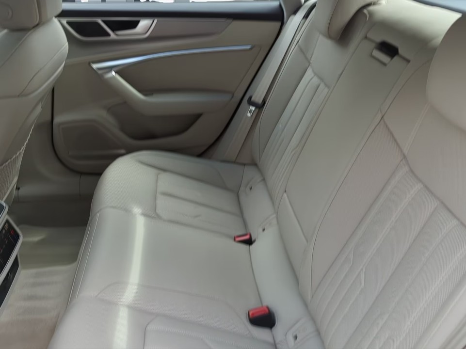 Audi A7 Sportback 55 TFSI Quattro - foto 11