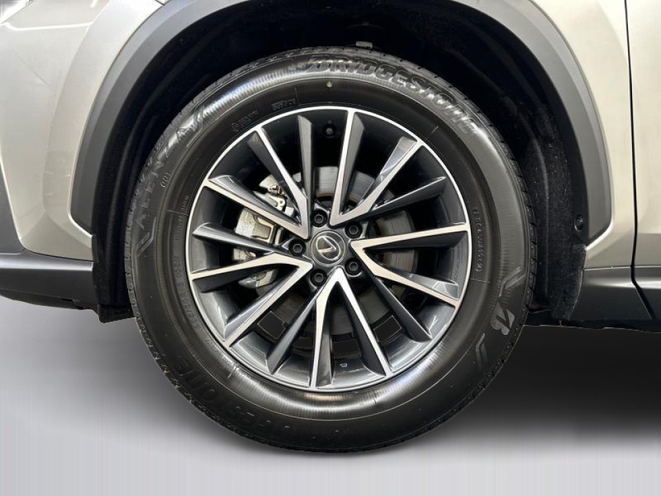 Lexus Seria NX 350h Executive Line - foto 24
