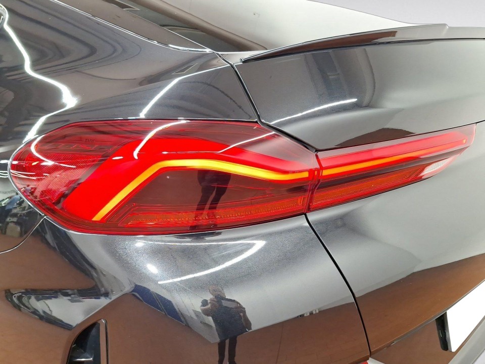 BMW X6 M60I xDrive - foto 17
