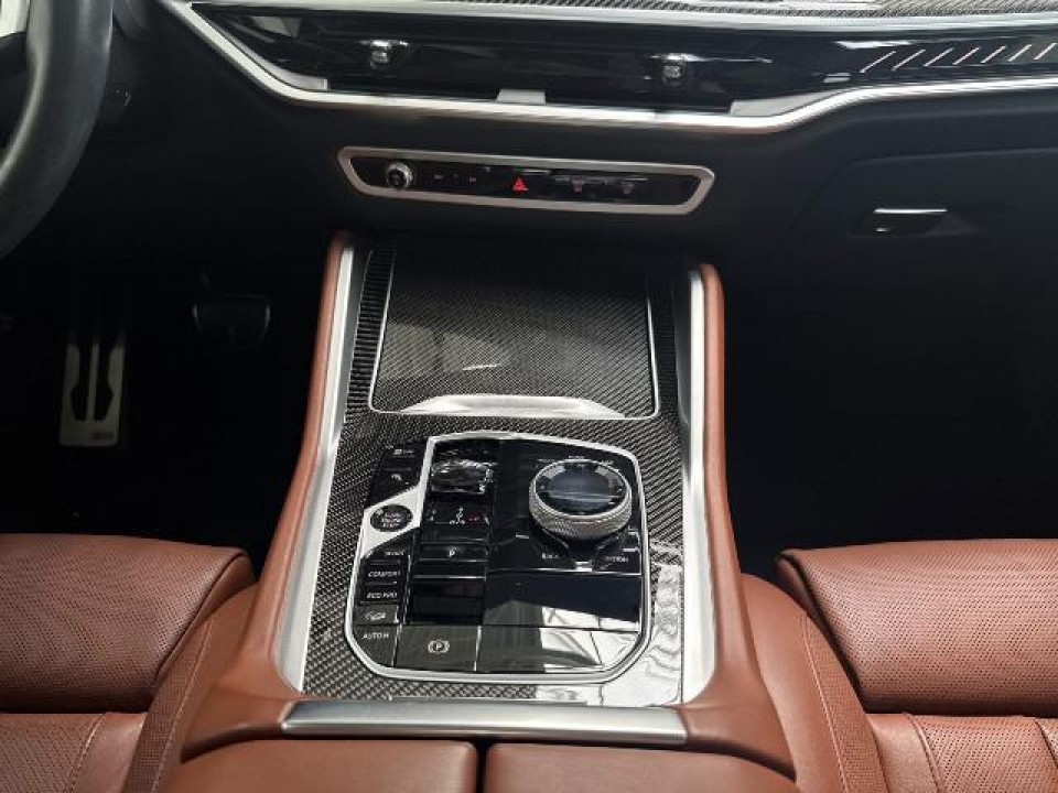 BMW X6 M60i xDrive - foto 11