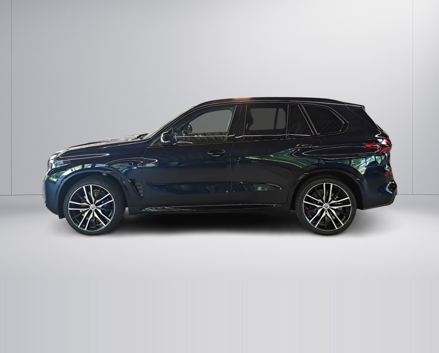 BMW X5 xDrive40d M-Sport (2)