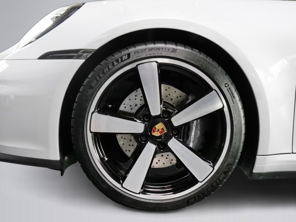 Porsche 911 - foto 25