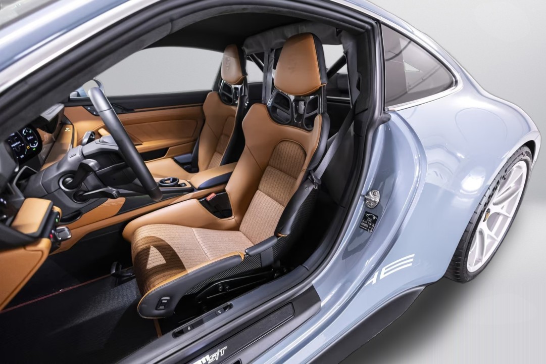 Porsche 911 - foto 12