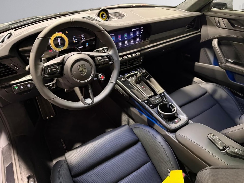 Porsche 911 Turbo S - foto 18