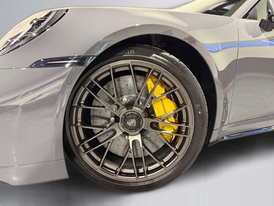 Porsche 911 Turbo S - foto 28