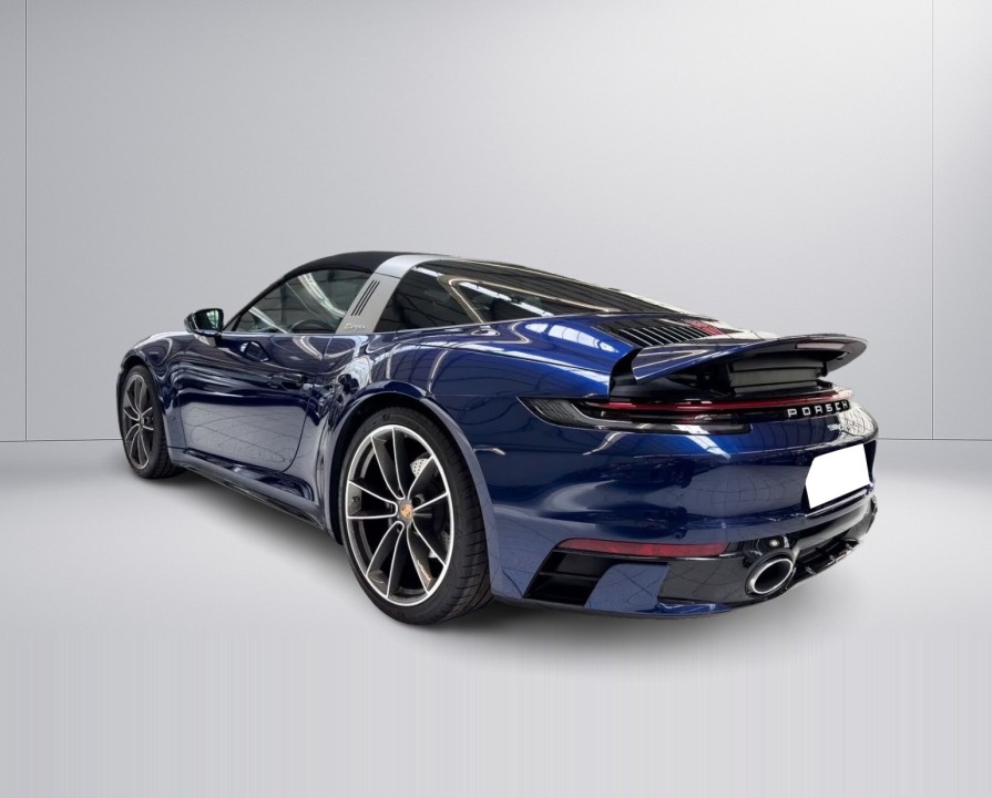 Porsche 911 Carrera (5)