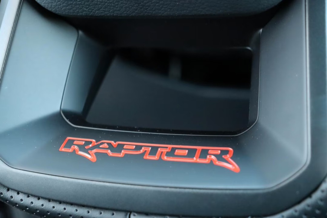 Ford Raptor - foto 16