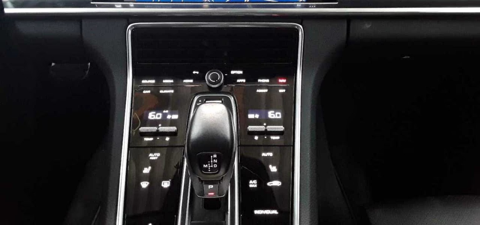Porsche Panamera 4 E-Hybrid Platinum Edition - foto 10