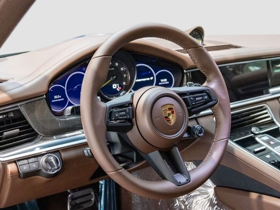 Porsche Panamera 4 E-Hybrid Sport Turismo (5)