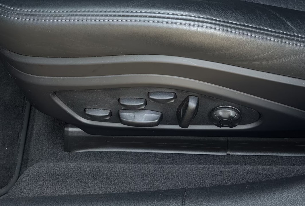 Porsche Panamera 4 Platinum Edition - foto 15