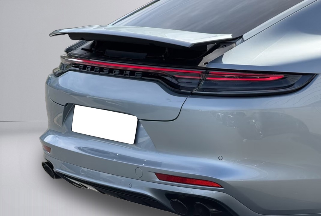 Porsche Panamera 4 Platinum Edition - foto 23