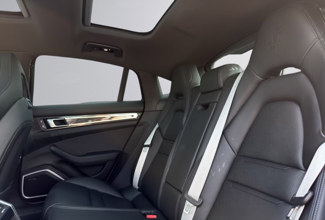 Porsche Panamera 4 Platinum Edition - foto 10