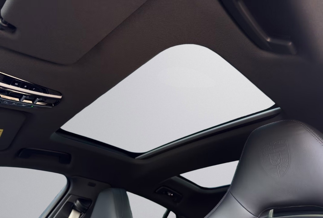 Porsche Panamera 4 Platinum Edition - foto 17