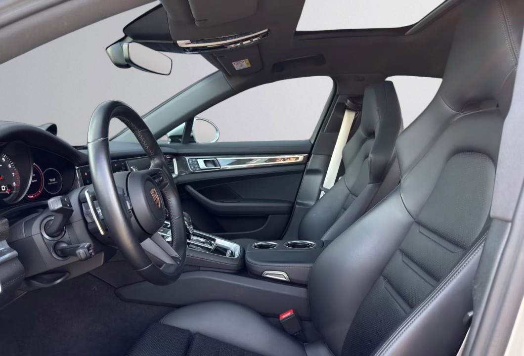 Porsche Panamera 4 Platinum Edition - foto 9