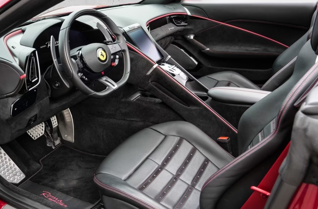 Ferrari Roma Spider - foto 11