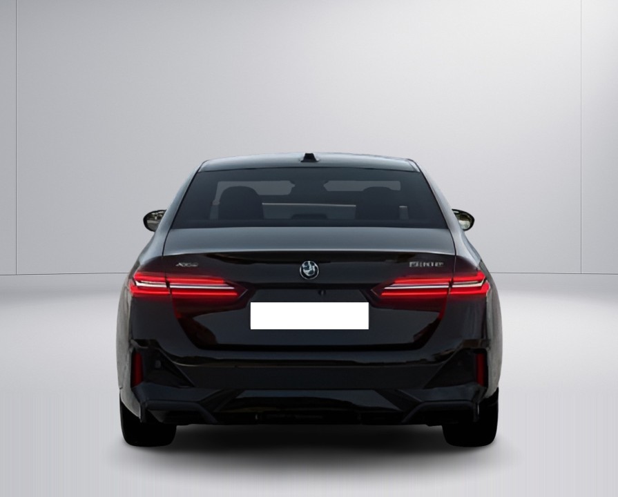 BMW Seria 5 530e xDrive (3)