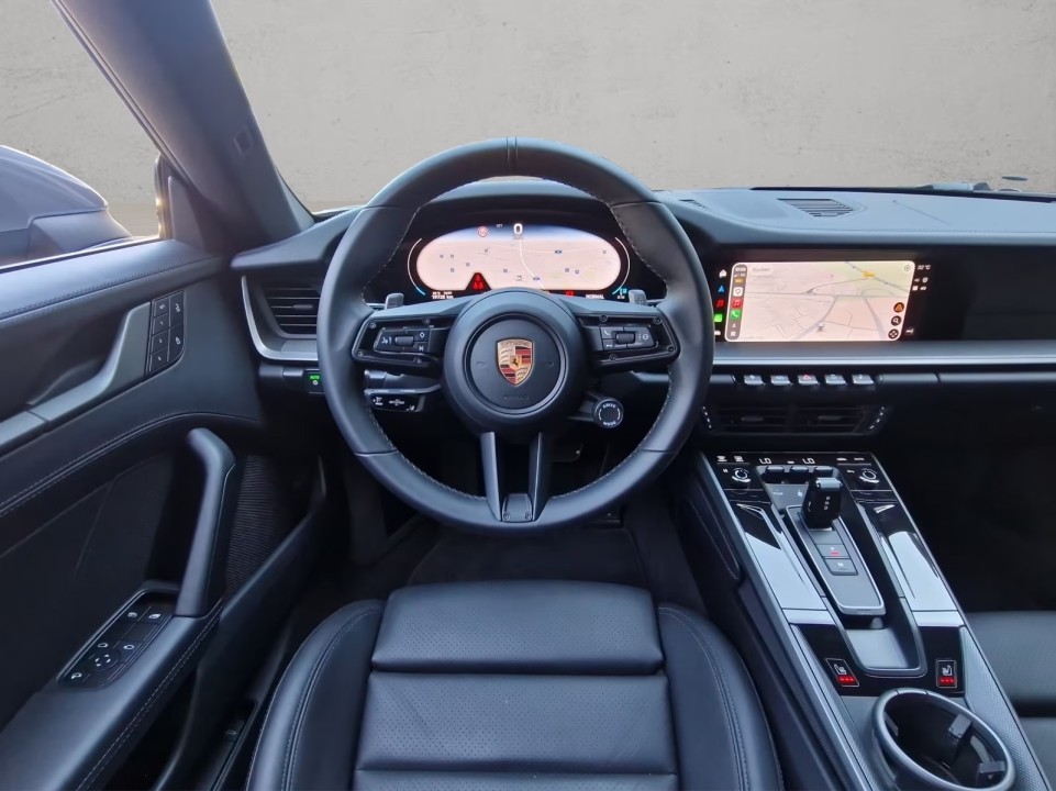 Porsche 911 Carrera - foto 12