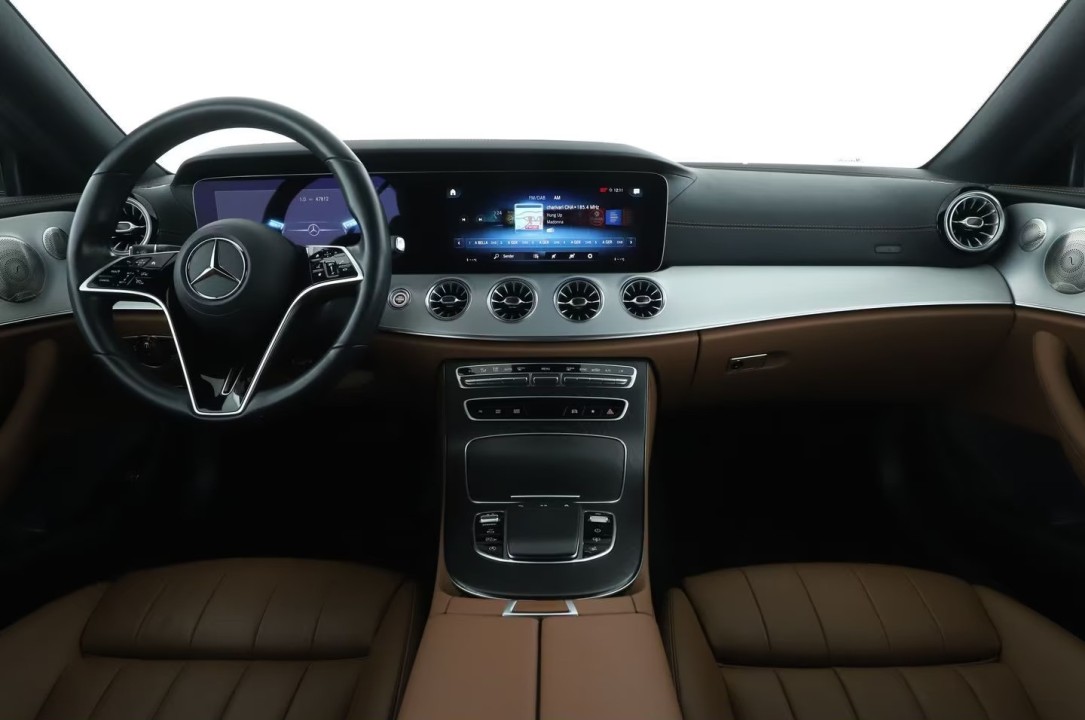 Mercedes-Benz E 450 4MATIC - foto 12