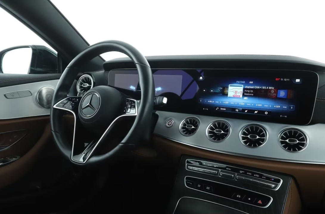 Mercedes-Benz E 450 4MATIC - foto 13