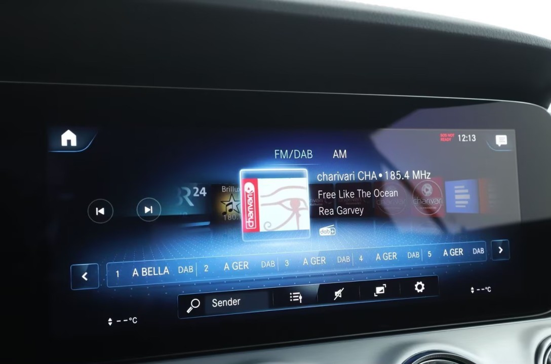 Mercedes-Benz E 450 4MATIC - foto 31