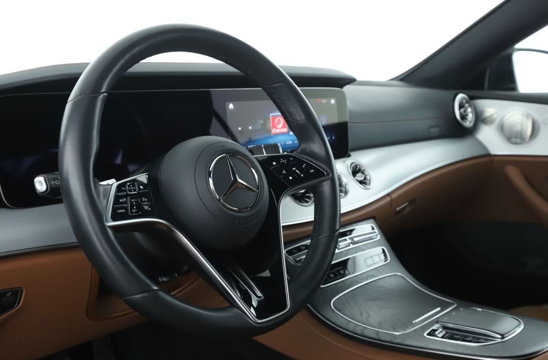 Mercedes-Benz E 450 4MATIC - foto 15