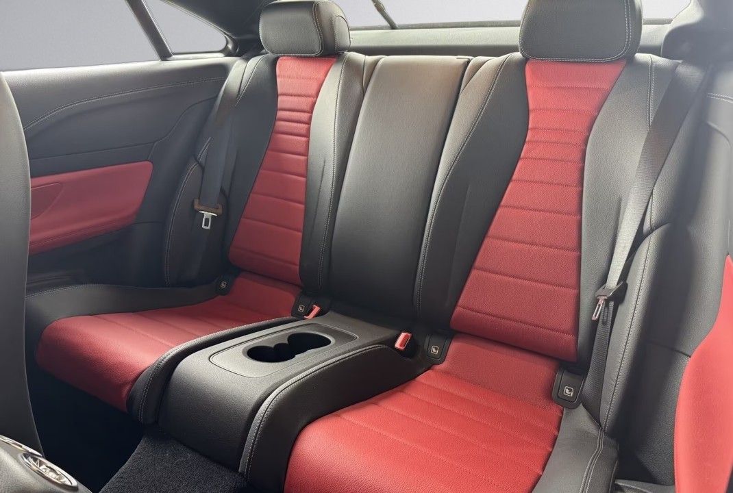 Mercedes-Benz E 400d 4MATIC Coupé AMG - foto 12