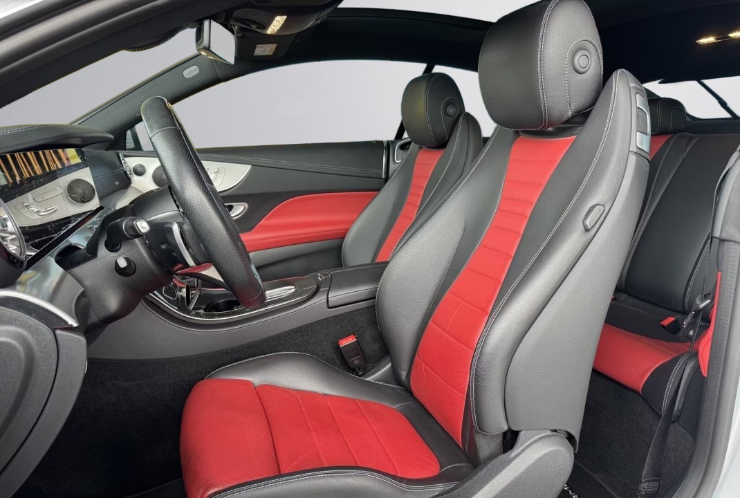 Mercedes-Benz E 400d 4MATIC Coupé AMG - foto 7