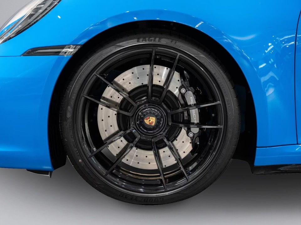 Porsche 911 Carrera 4 GTS Cabriolet - foto 39