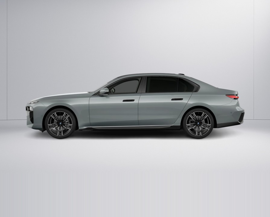 BMW Seria 7 740d xDrive (3)