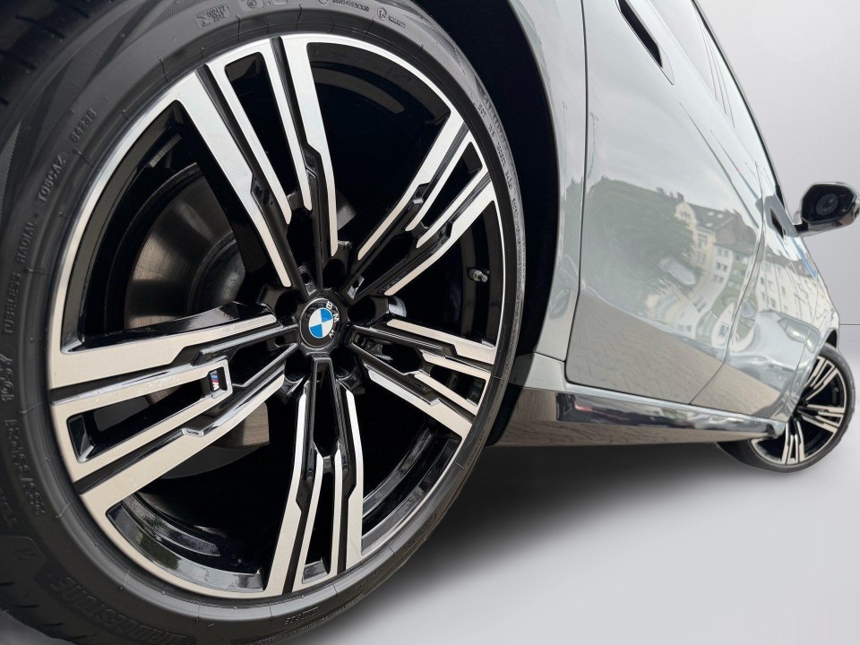 BMW Seria 7740d xDrive - foto 19