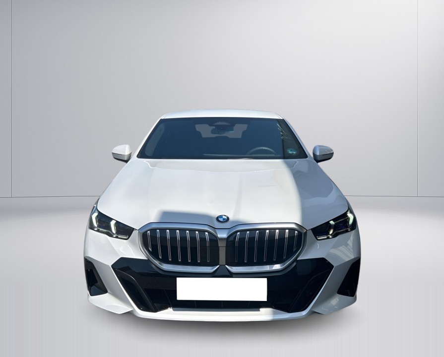 BMW Seria 5 520d xDrive (5)